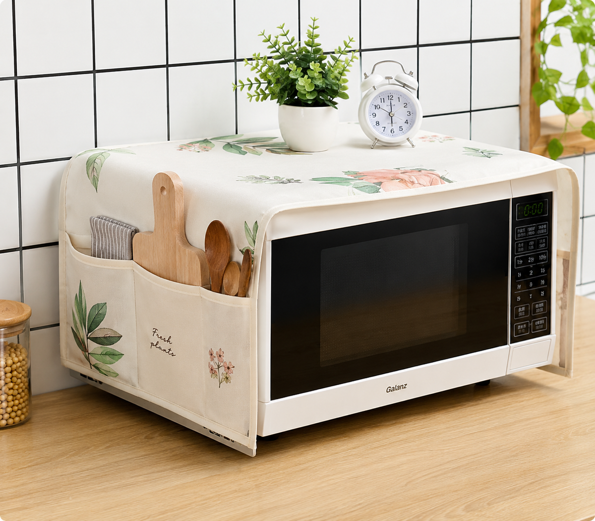 Minimal Microwave Dust Cover
