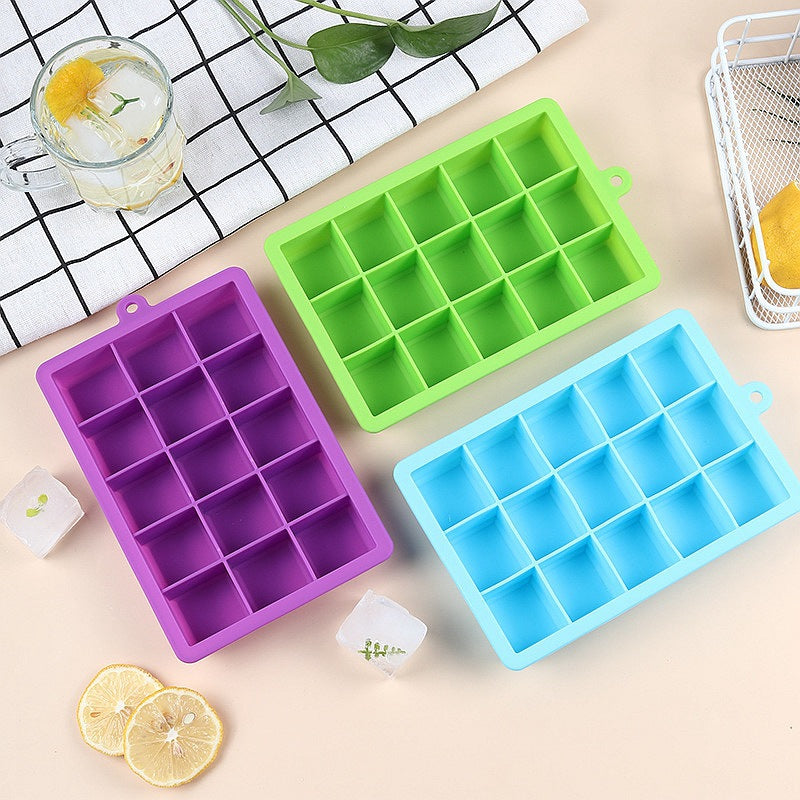 15-Cube Silicone Ice Tray with Lid