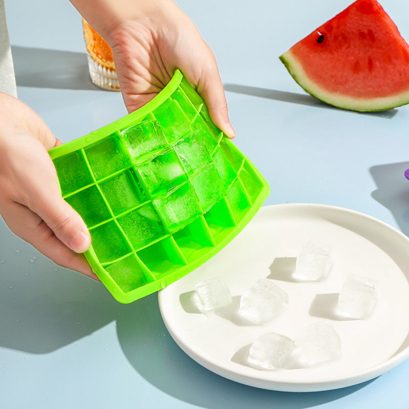 15-Cube Silicone Ice Tray with Lid